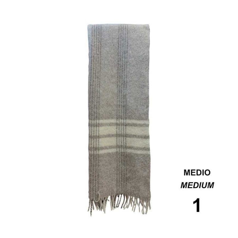 manta-estribera-de-lana-sin-alistar