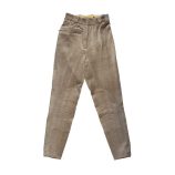 pantalon-de-pana-con-bolsillos-de-mujer